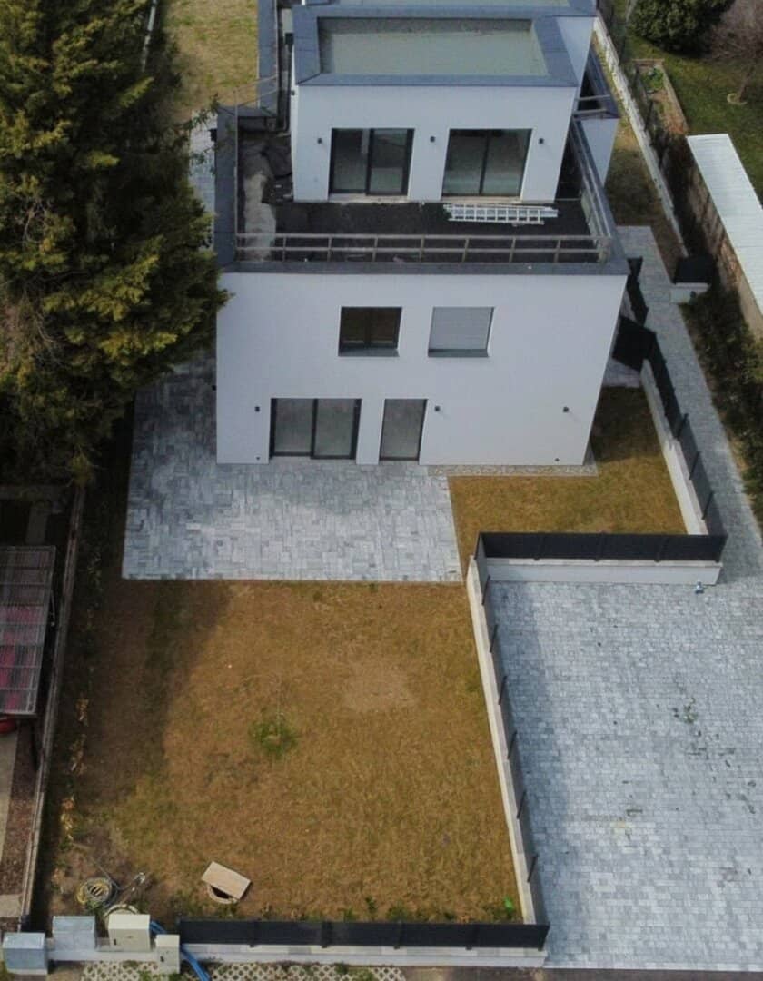 Modernes Wohnjuwel in Sollenau: Großzügigkeit trifft auf individuelle Gestaltungsfreiheit !!