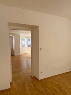Charmante 2-Zimmer Altbauschönheit in Graz – gepflegt, mit Einbauküche und viel Licht!