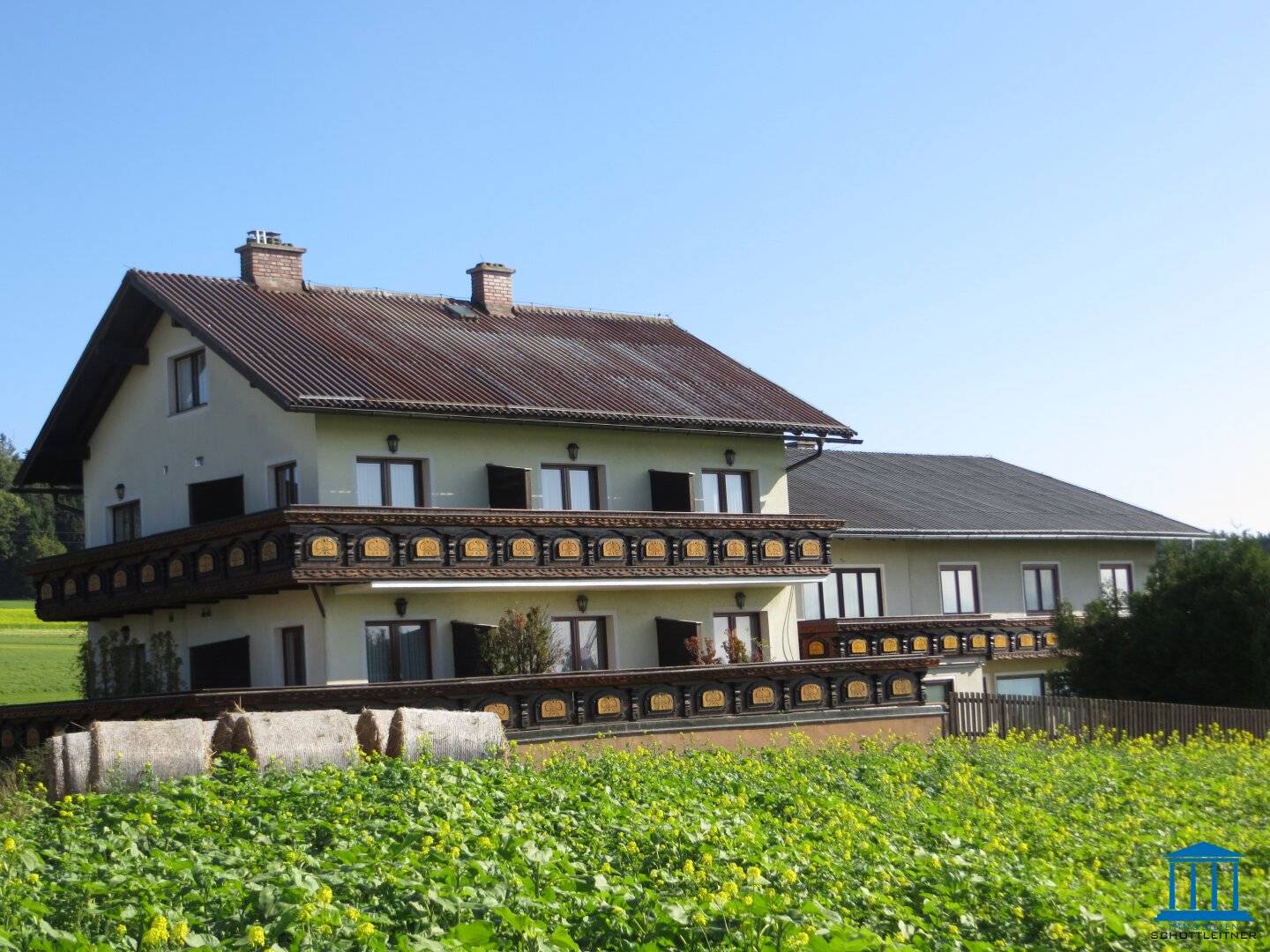 Ehemaliger Gasthof mit Fremdenzimmer und Wohnung in Hochegg bei Grimmenstein