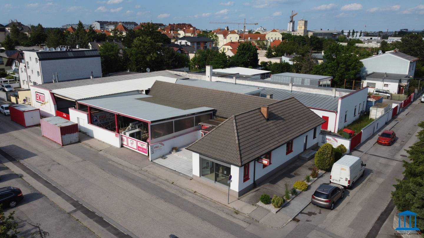 Betriebsobjekt / "Bauhof" mit Büro