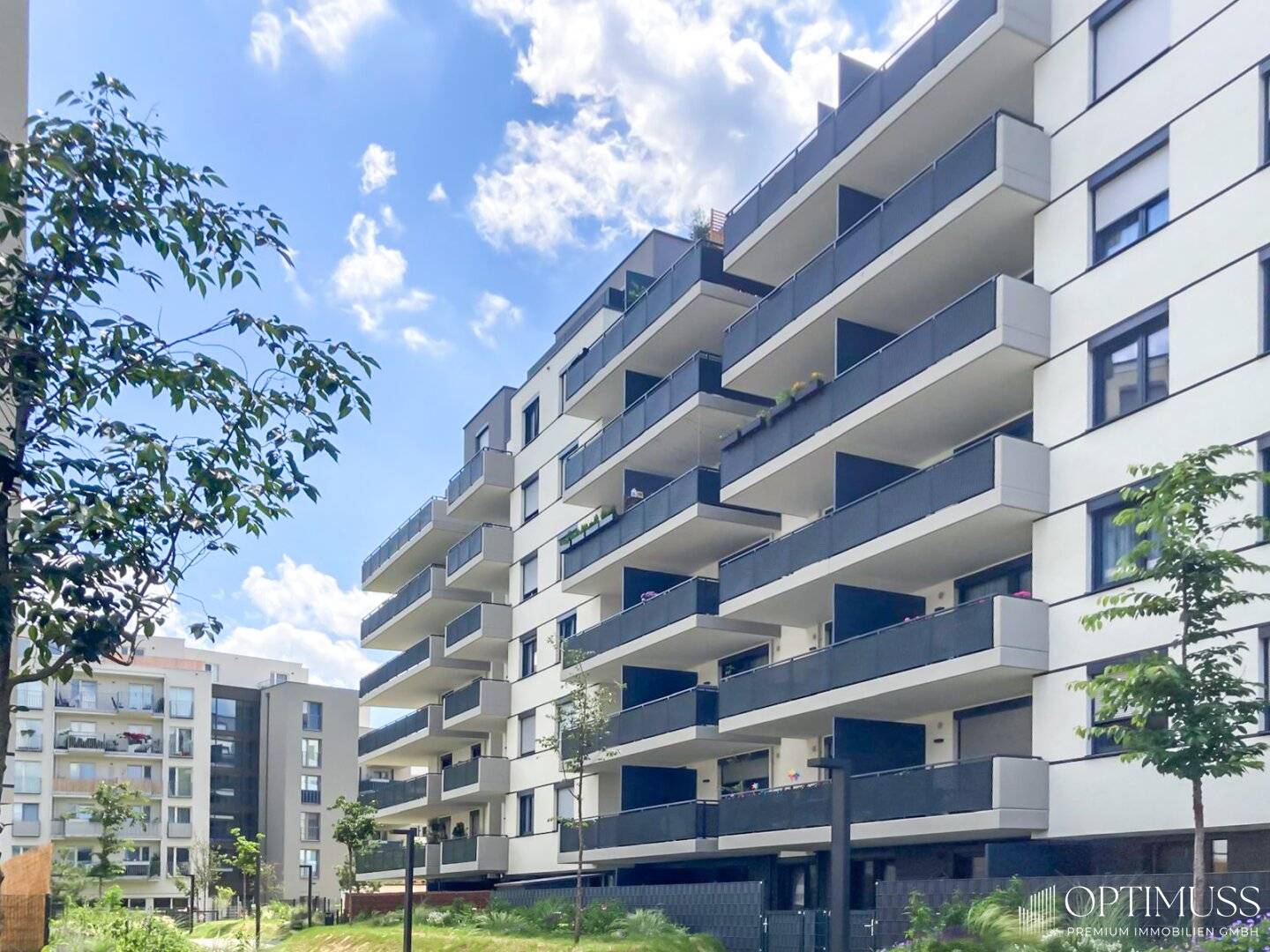 AM KIRSCHBLÜTENPARK WOHNEN !!! Moderne 3-Zimmer-Neubauwohnung mit 2 Balkonen und Garagenplatz zu verkaufen!