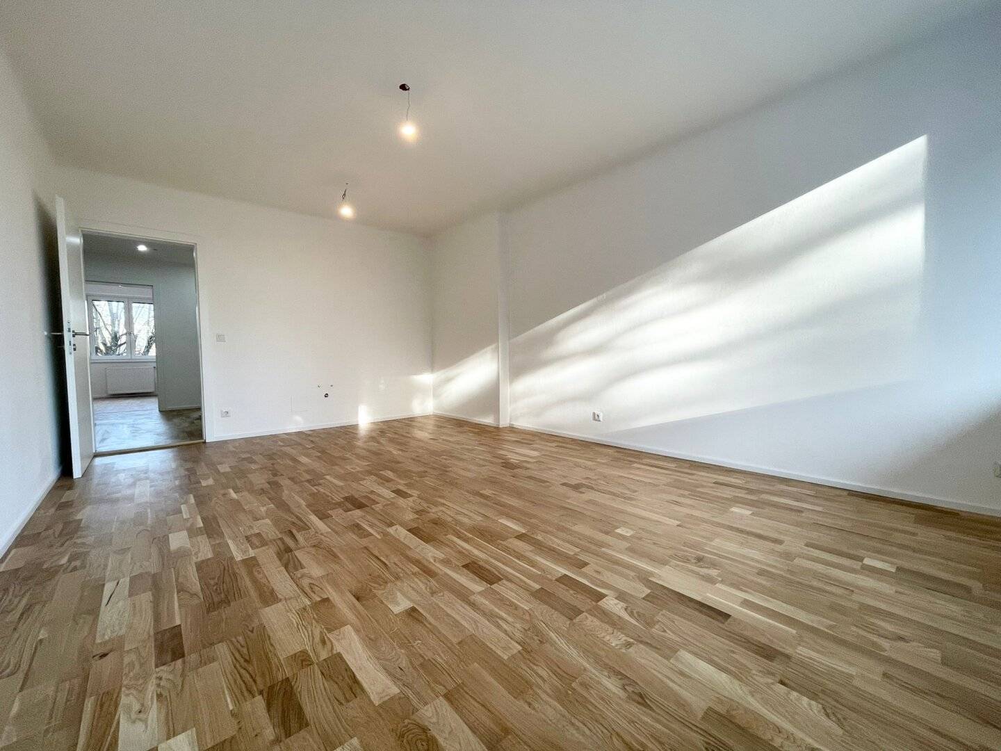 Charismatische 3-4 Zimmer-Wohnung nach Komplettrenovierung in St.Peter/Graz