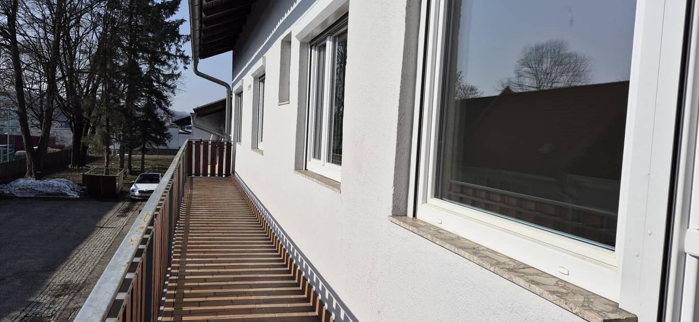 8200 Gleisdorf, Weizerstraße: 4-Zi. Wohnung oder Büro mit ca. 104,91m² Wfl. und Balkon