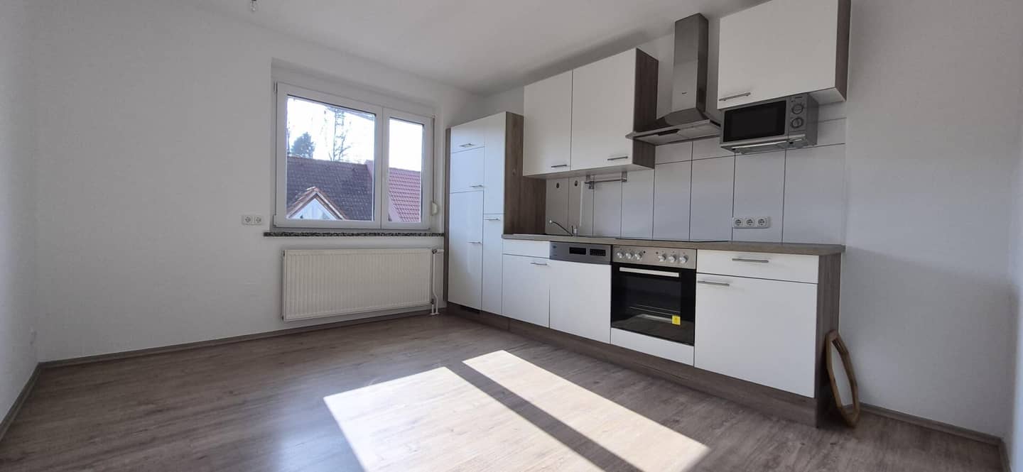 8200 Gleisdorf, Weizerstraße: 4-Zi. Wohnung oder Büro mit ca. 104,91m² Wfl. und Balkon
