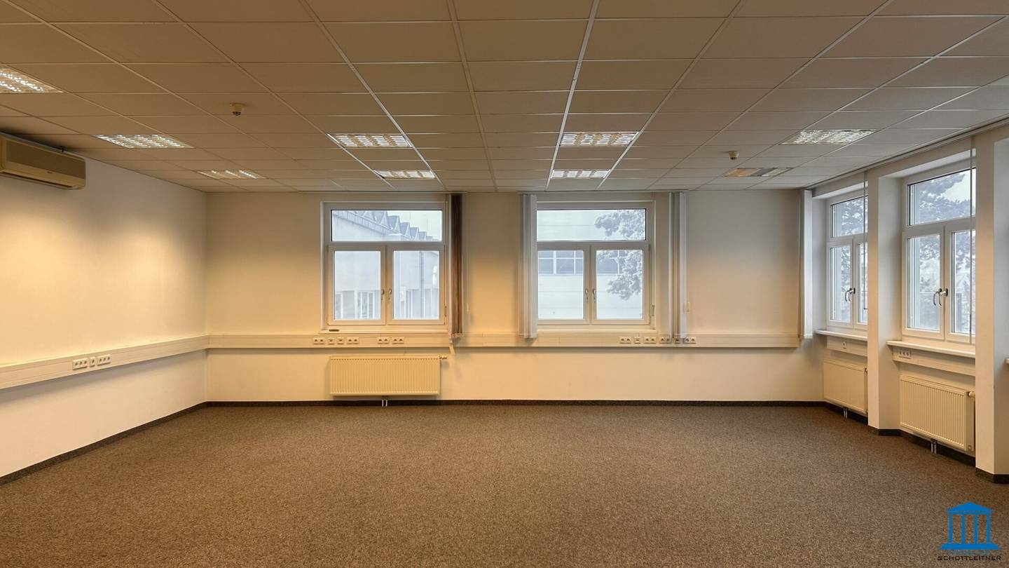 Barrierefreie Büroflächen mit Parkplätzen und guter Infrastruktur - Variante EG mit OG