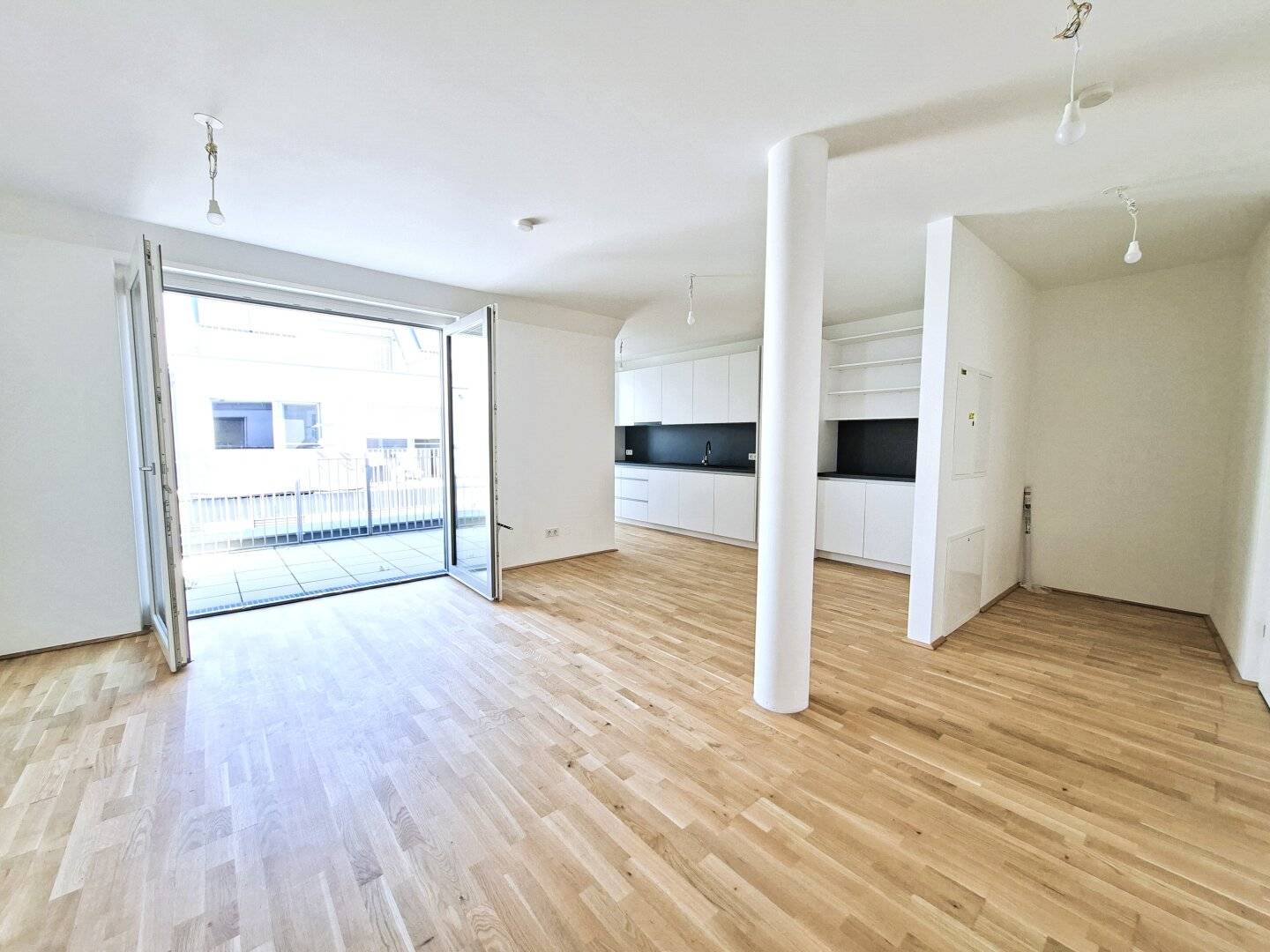 Attraktive Vorsorgewohnung: Helle 3-Zimmer-Dachgeschosswohnung mit Terrasse in Ruhelage – Top-Anbindung U1 Kagraner Platz, Nähe Alte Donau & Donauzentrum!