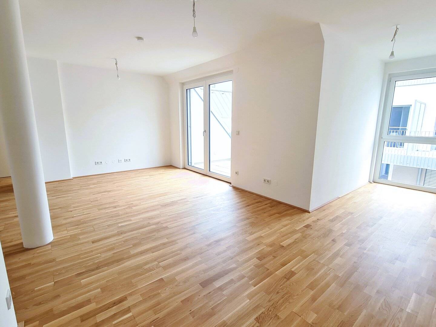 Attraktive Vorsorgewohnung: Helle 3-Zimmer-Dachgeschosswohnung mit Terrasse in Ruhelage – Top-Anbindung U1 Kagraner Platz, Nähe Alte Donau & Donauzentrum!
