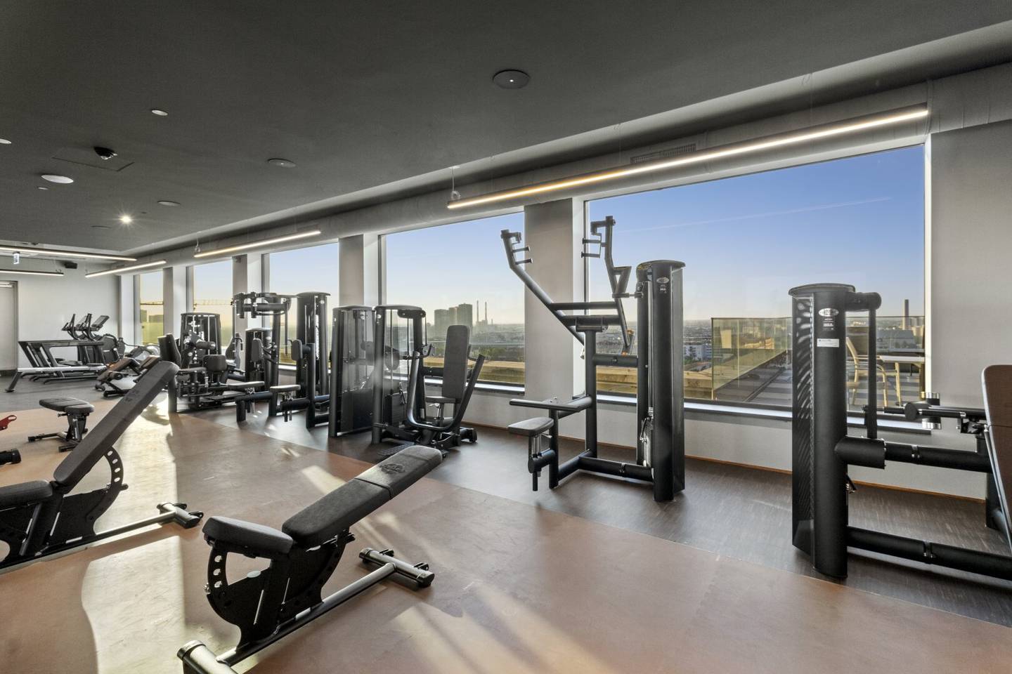 * ALL-INCLUSIVE-LIVING * im HANS-Y - Pauschalmiete (inkl. Strom, Heizung, Internet, Pool, Gym, Spa & vieles mehr) + flexible Laufzeiten!
