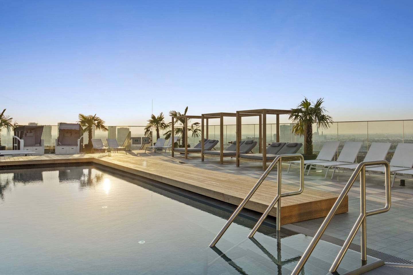 *ALL-INCLUSIVE-LIVING* im HANS-Y - Pauschalmiete (inkl. Strom, Heizung, Internet, Pool, Gym, Spa & vieles mehr) + flexible Laufzeiten!
