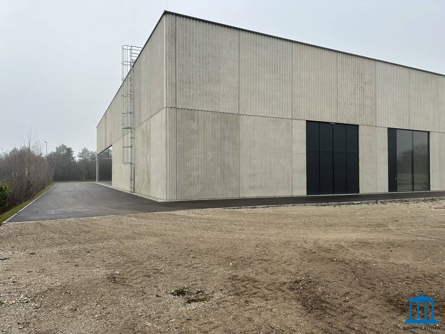 Moderne NEUBAU-Halle(n) mit Kran-Option - optional auch z.B. nur 500 m² anmietbar!