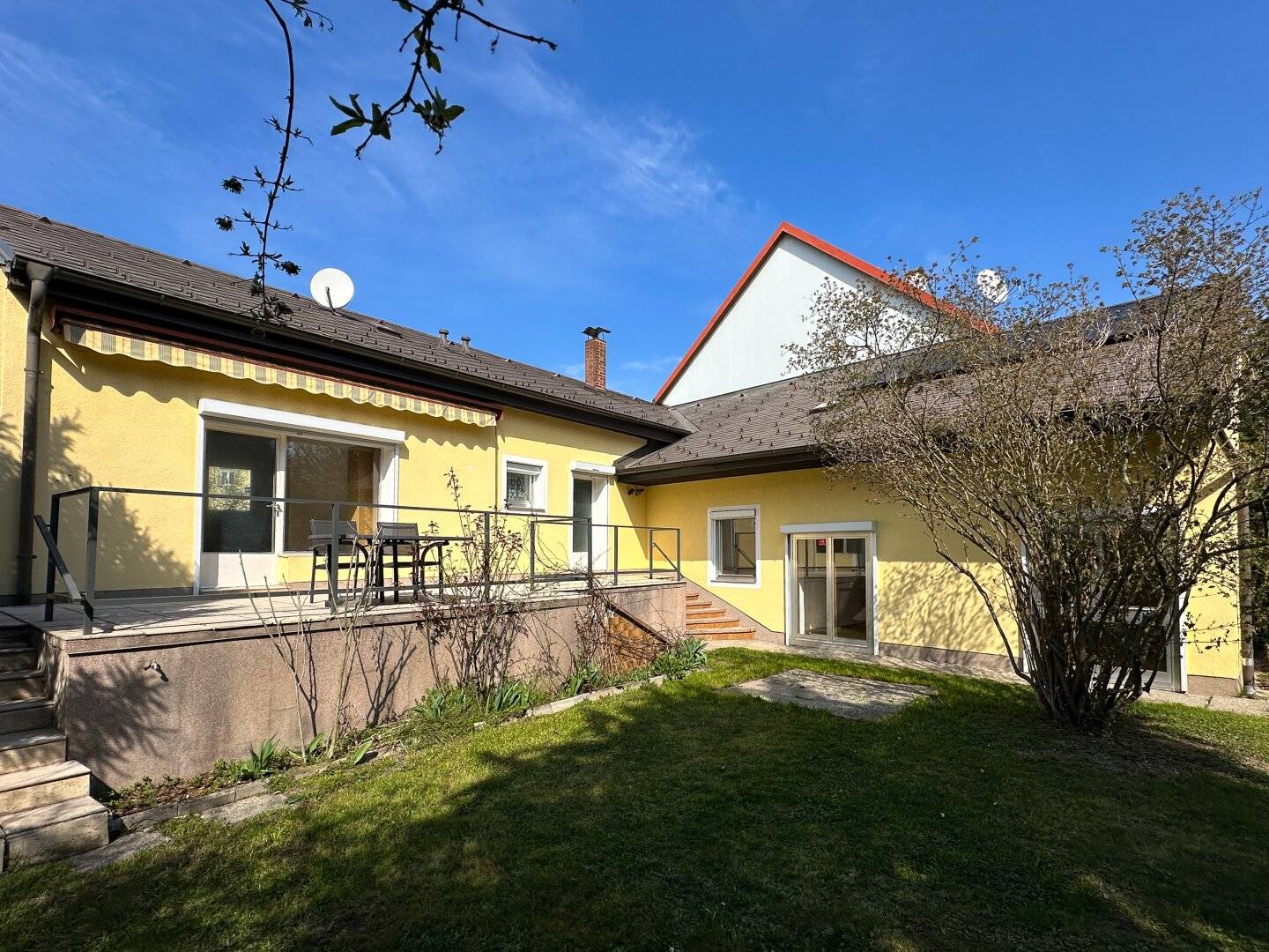 Großes Grundstück in 1220 Wien Essling – Haus mit Potenzial, 862 m², Entwicklung möglich