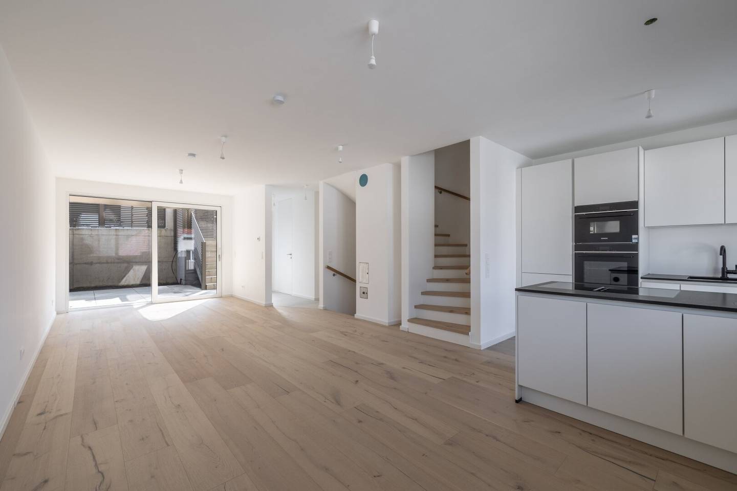 Neubau Doppelhaushälfte 1140 Wien | Garten + Dachterrasse | 4-5 Zimmer | Ruhelage | Erstbezug