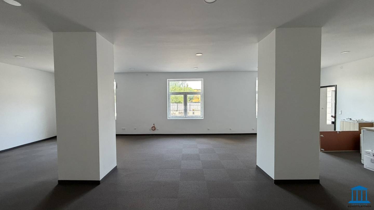 TOP-Zustand - Modernes Büro mit Teeküche in Bahnhofsnähe - Parkflächen OPTIONAL (Top 2 im Hochparterre)