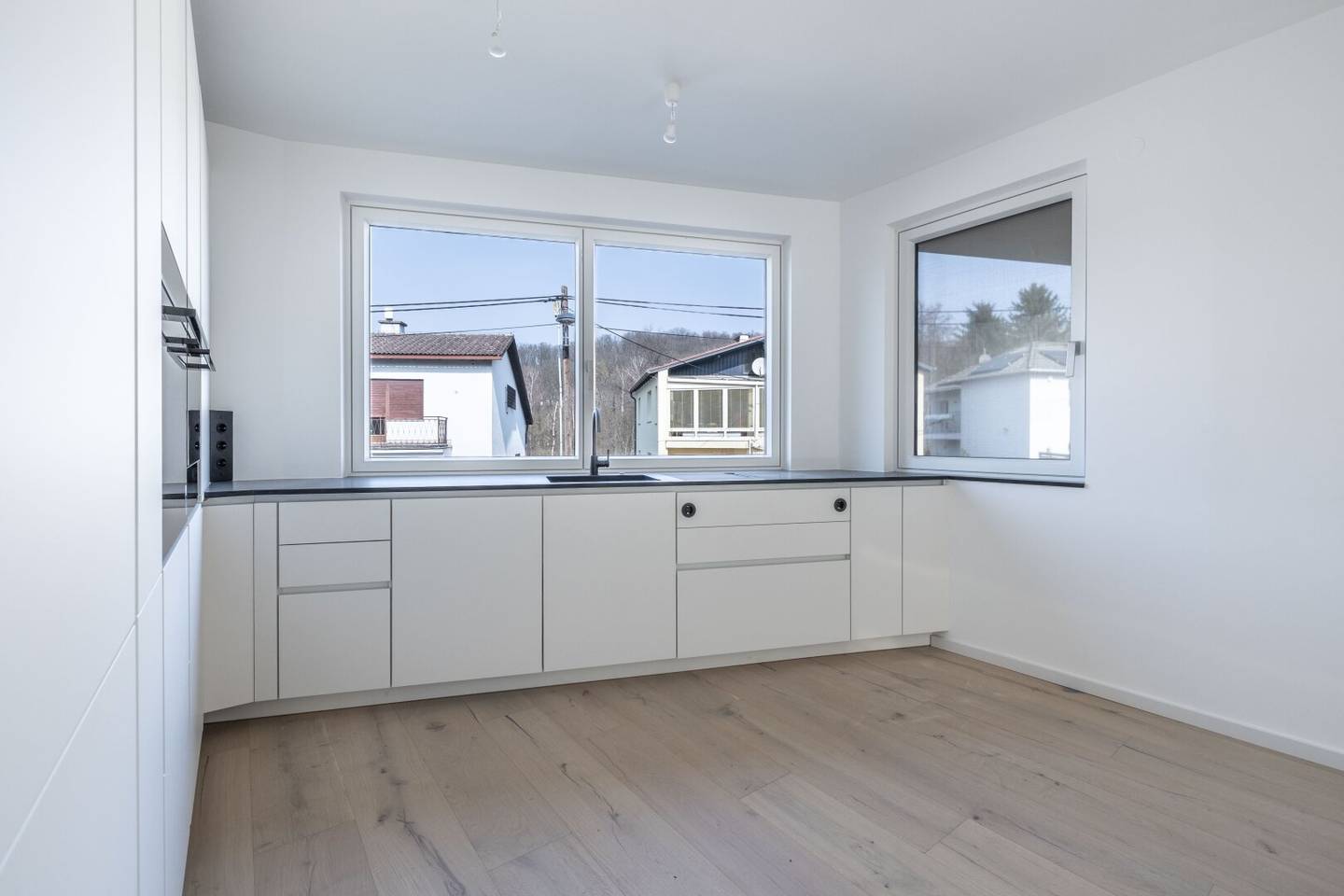 Neubau Doppelhaushälfte 1140 Wien | Garten + Dachterrasse | 4-5 Zimmer | Ruhelage | Erstbezug