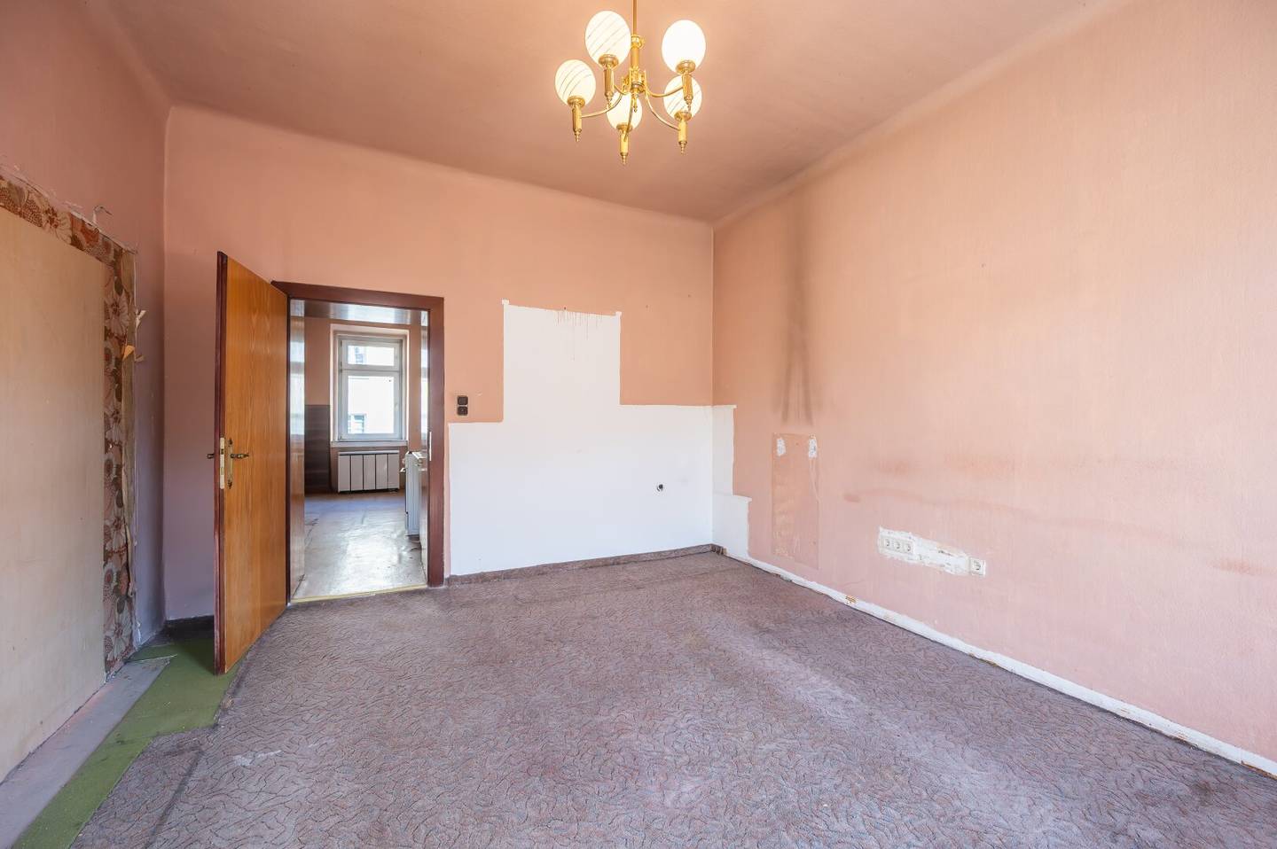 ++NEU++ Kreatives Projekt gesucht? 1,5-Zimmer Altbauwohnung mit Charme und Potenzial