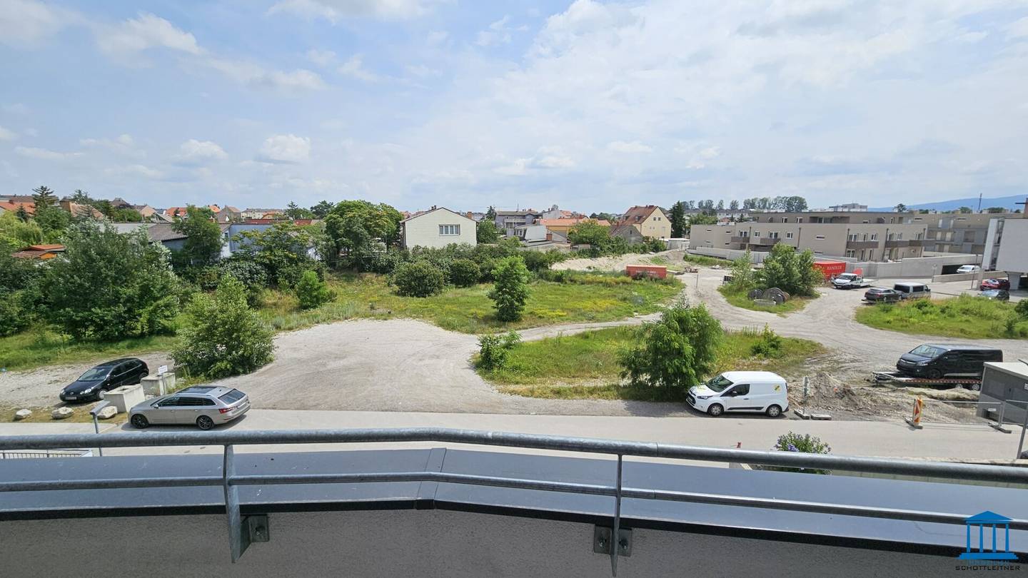 Geförderte Genossenschaftswohnung im 2. Liftstock mit Loggia & Tiefgaragenparkplatz (Top 13)