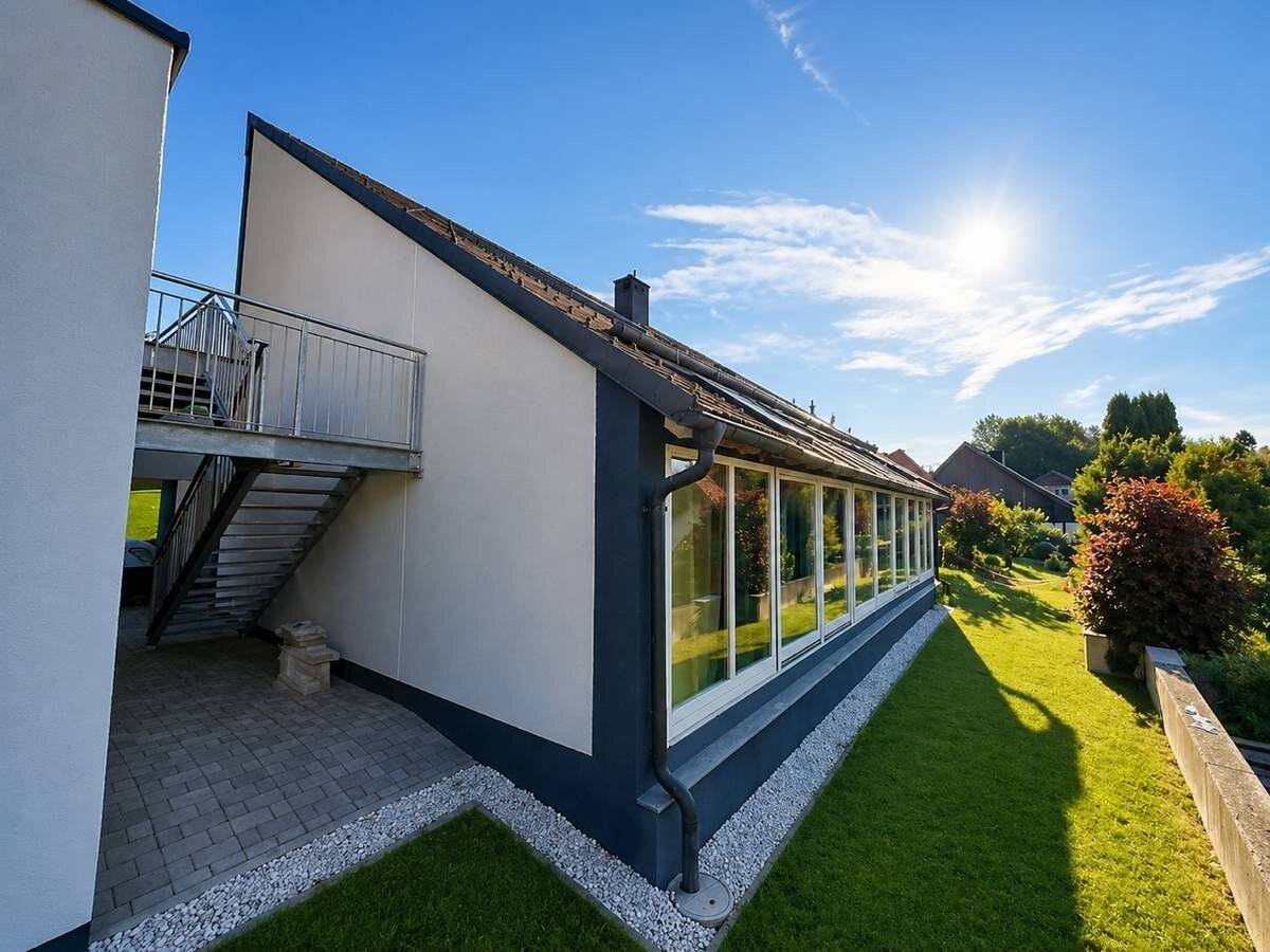 Außergewöhnliches Einfamilienhaus mit Wintergarten & Doppelgarage mit Hebebühne in Toplage von Spielberg