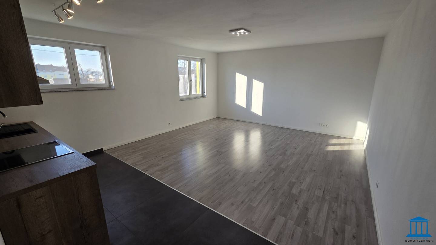 Modernes Büro mit PARKPLATZ nähe "Nordspange" - Einbauküche vorhanden!