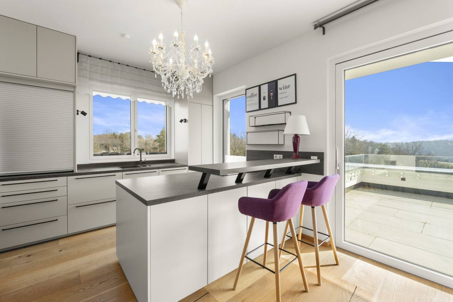 PROVISIONSFREI für den KÄUFER ! Exklusive Penthouse-Wohnung mit traumhafter Aussicht und Sonnenterrasse