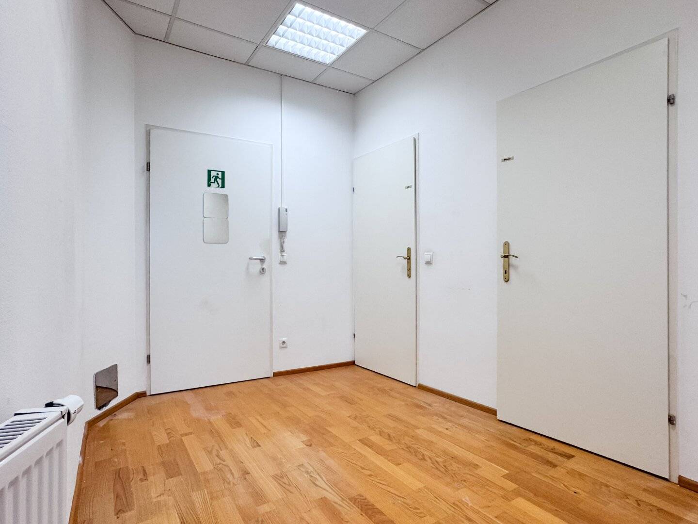 Helles 2 Zimmer Büro in guter Lage der Märzstraße - 5 min zur Ubahn