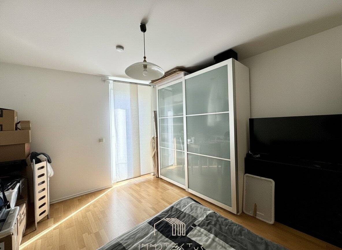 BESTLAGE ST. PETER: Wunderschöne Wohnung mit 2 Zimmer + Extraküche, Balkon und Tiefgarage