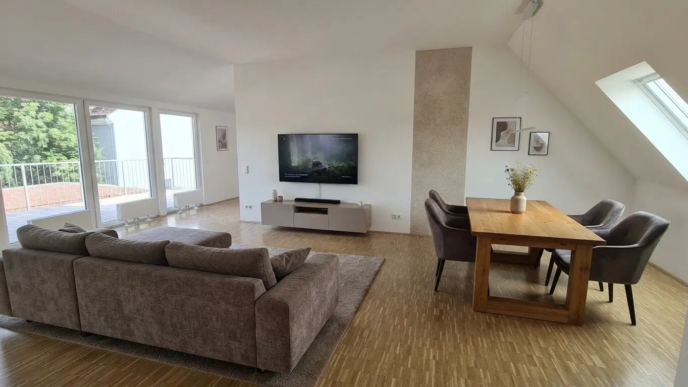 128 m² Dachgeschosswohnung mit Terrasse am Lendplatz*