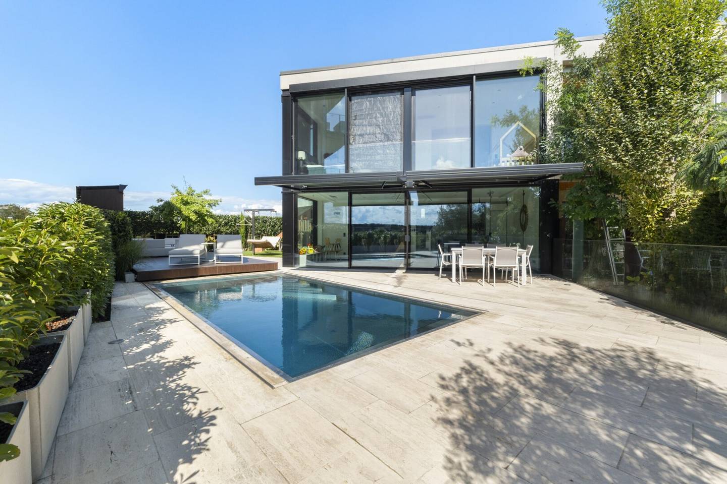 Luxus - Doppelhaus auf der Copacabana mit Seezugang und Edelstahlpool