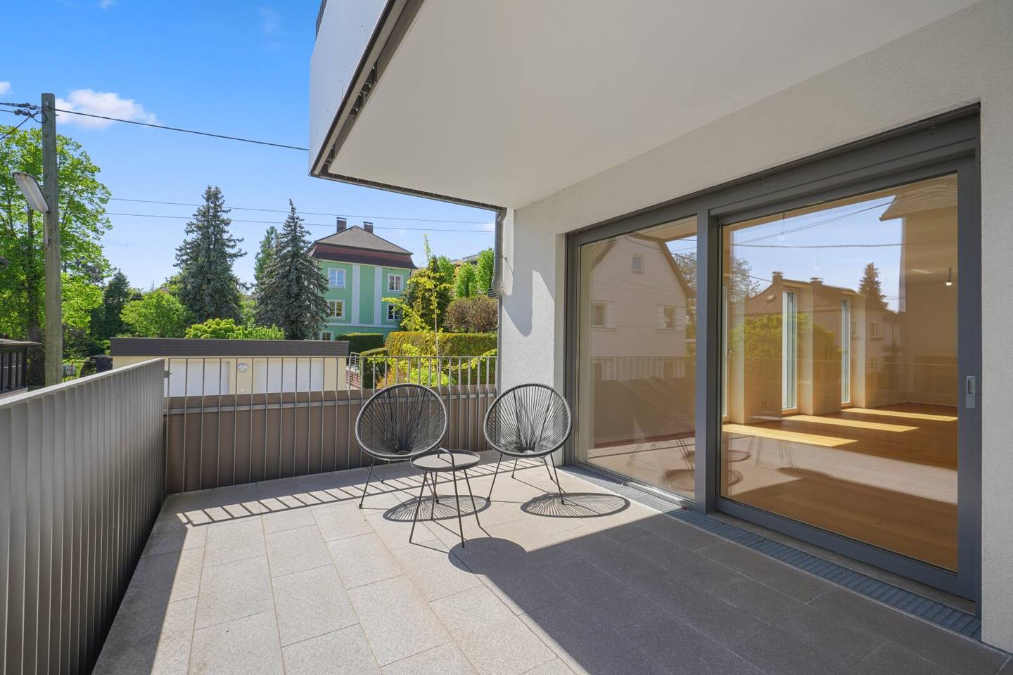 Moderne 3-Zimmer Gartenwohnung mit  großer Terrasse – Erstbezug