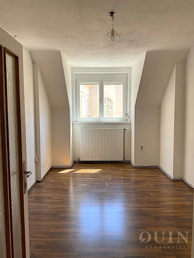 118m2 Dachgeschosswohnung in der Fußgängerzone, mit Eingängen!