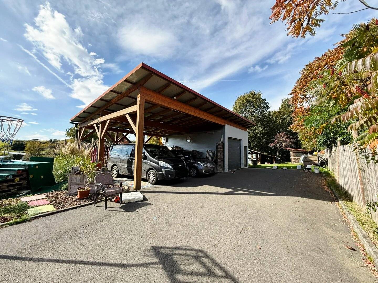Traumhaftes Familienlandhaus in absoluter Ruhelage – Wohnen, wo andere Urlaub machen!