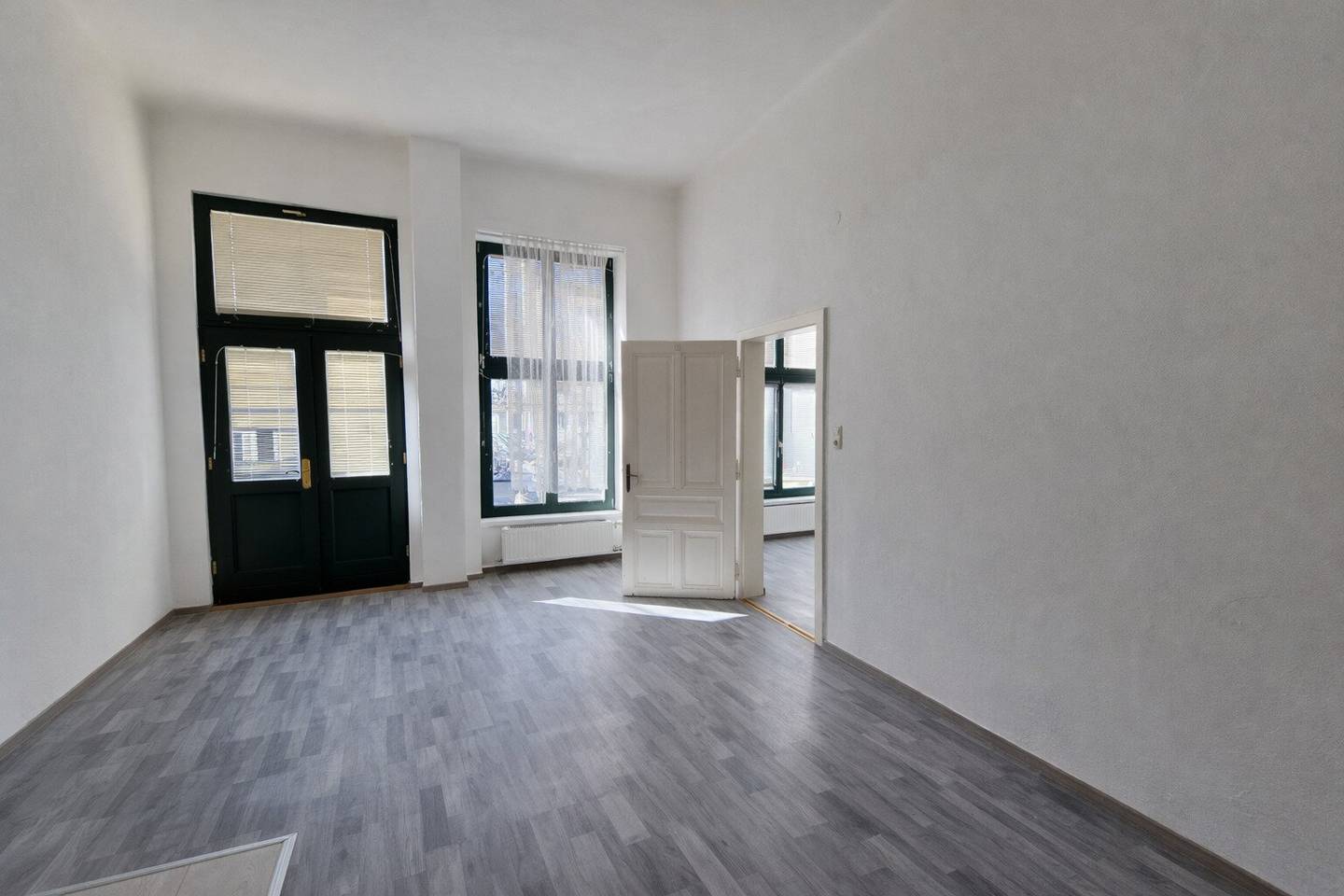 FREQUENZLAGE - BAHNHOFSNÄHE