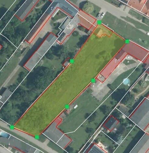Grundstück mit Entwicklungspotenzial – 2.895 m² Bauland mit 2 Straßenfronten