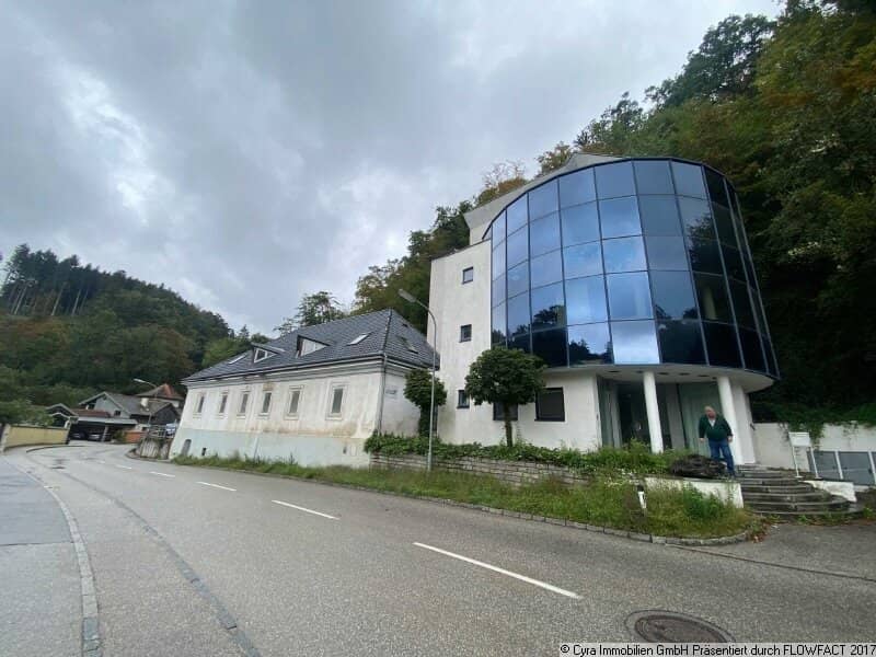 Bestandsfreie Bauträger-Liegenschaft im Zentrum Perg zu verkaufen