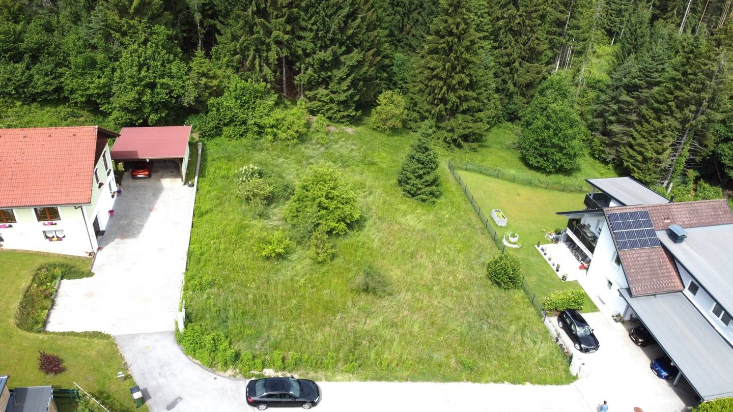 Baugrundstück nähe Faaker See mit traumhaftem Mittagskogelblick