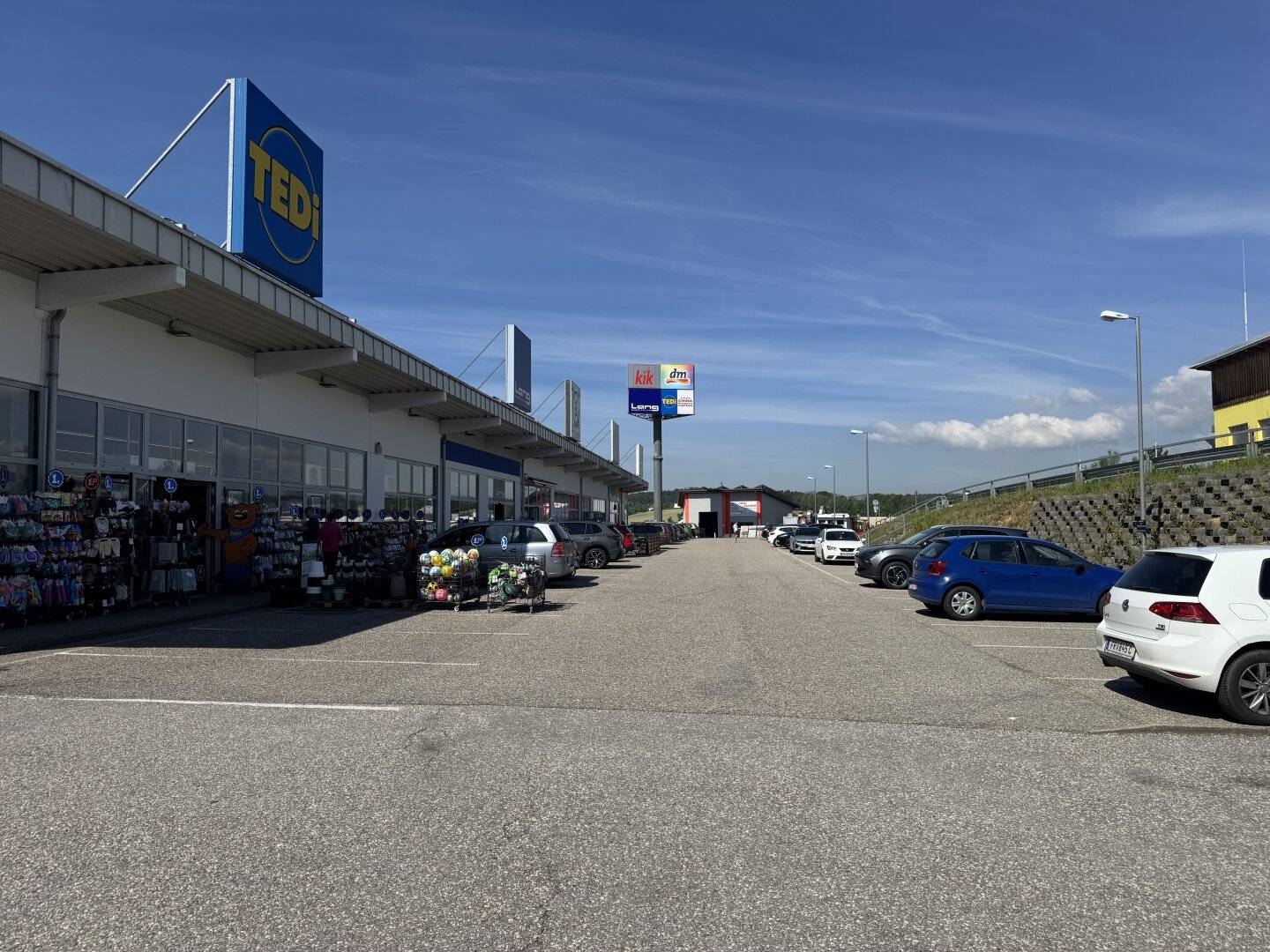 Vermietung einer attraktiven Geschäftsfläche im Fachmarktzentrum Unterweitersdorf