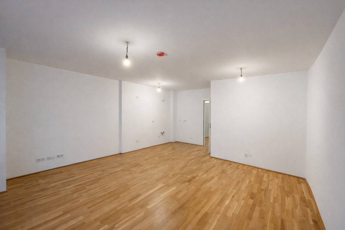 Terrasse zum Innenhof genießen – nahe AKH & U6!