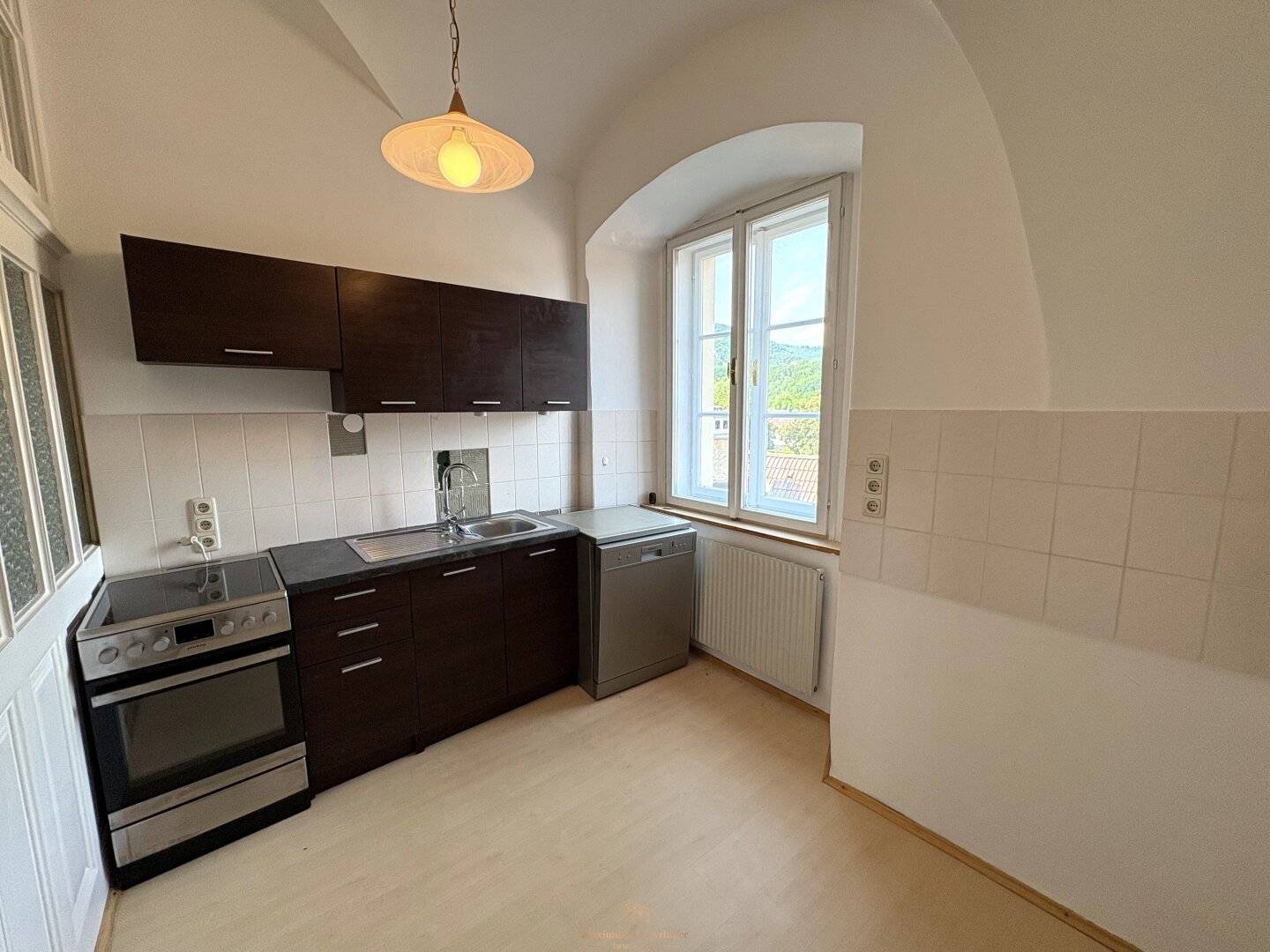 Kanzlei-/Bürofläche 101,5 m² | Repräsentative Lage | Direkt über WKO Scheibbs | Sofort nutzbar