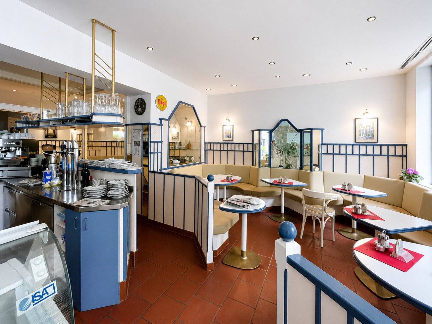 Großzügiges Gastronomielokal mit Schani- & Gastgarten nahe der Uno-City!