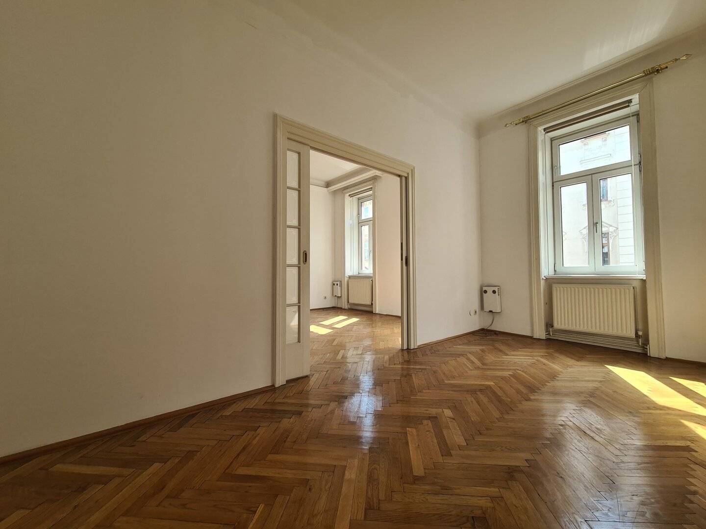 Gemütlicher Altbau | Hohe Räume | Gewerbe möglich