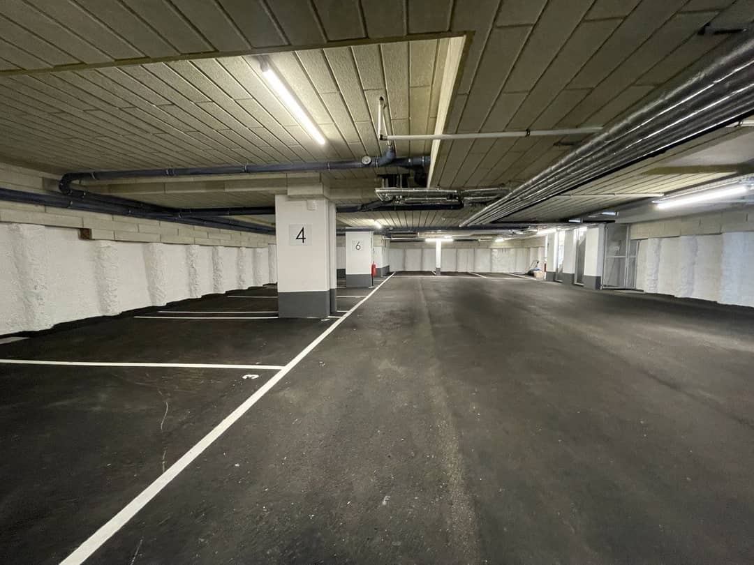 Tiefgaragenstellplatz in der Klugargasse!