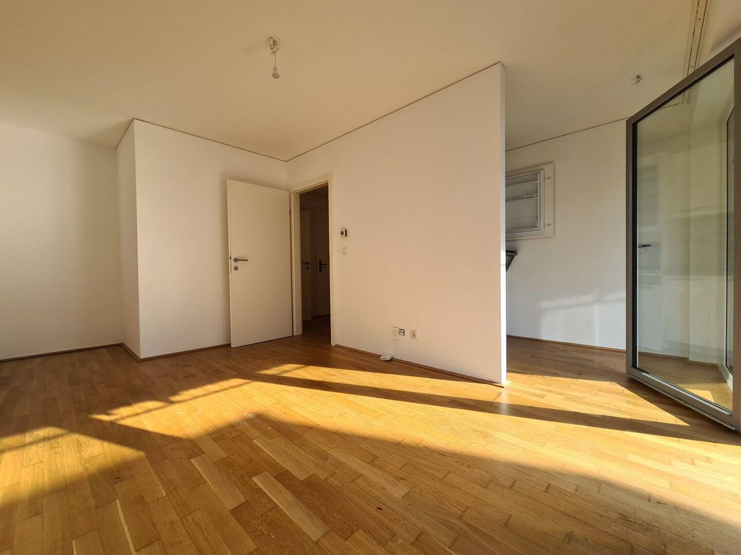 Gartenwohnung mit Loggia und Parkplatz