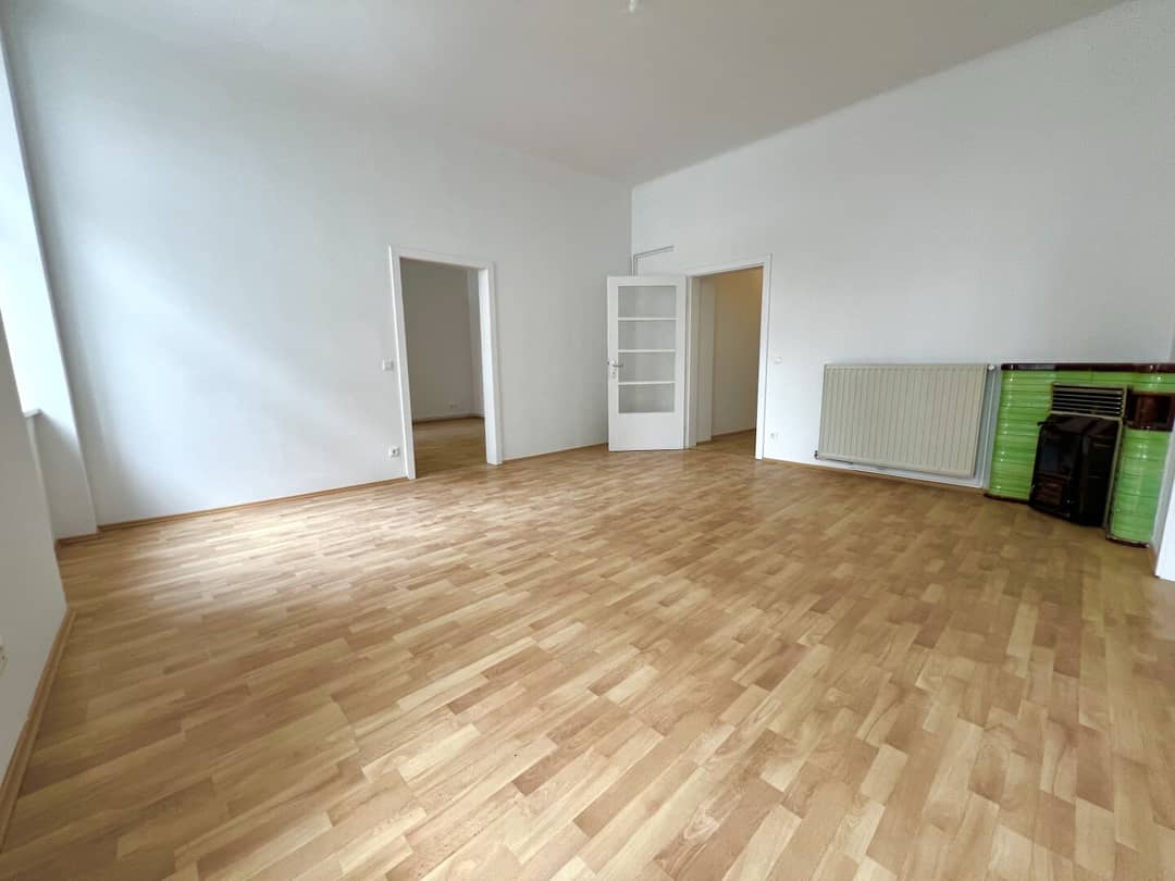 Etagenwohnung Altbau modernisiert mit Einbauküche