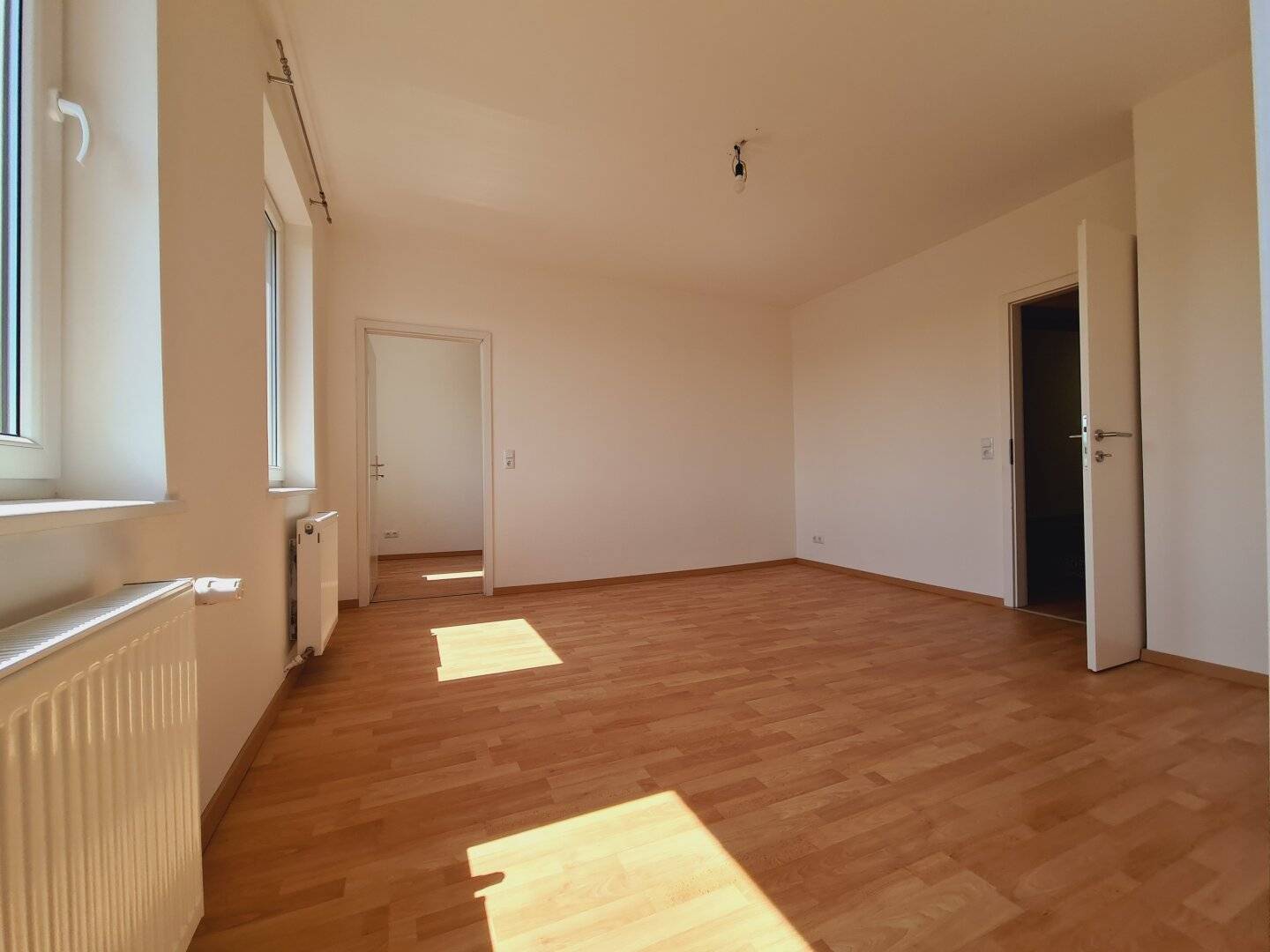 Sonnige 3 Zimmer | Garage | Ernstbrunn
