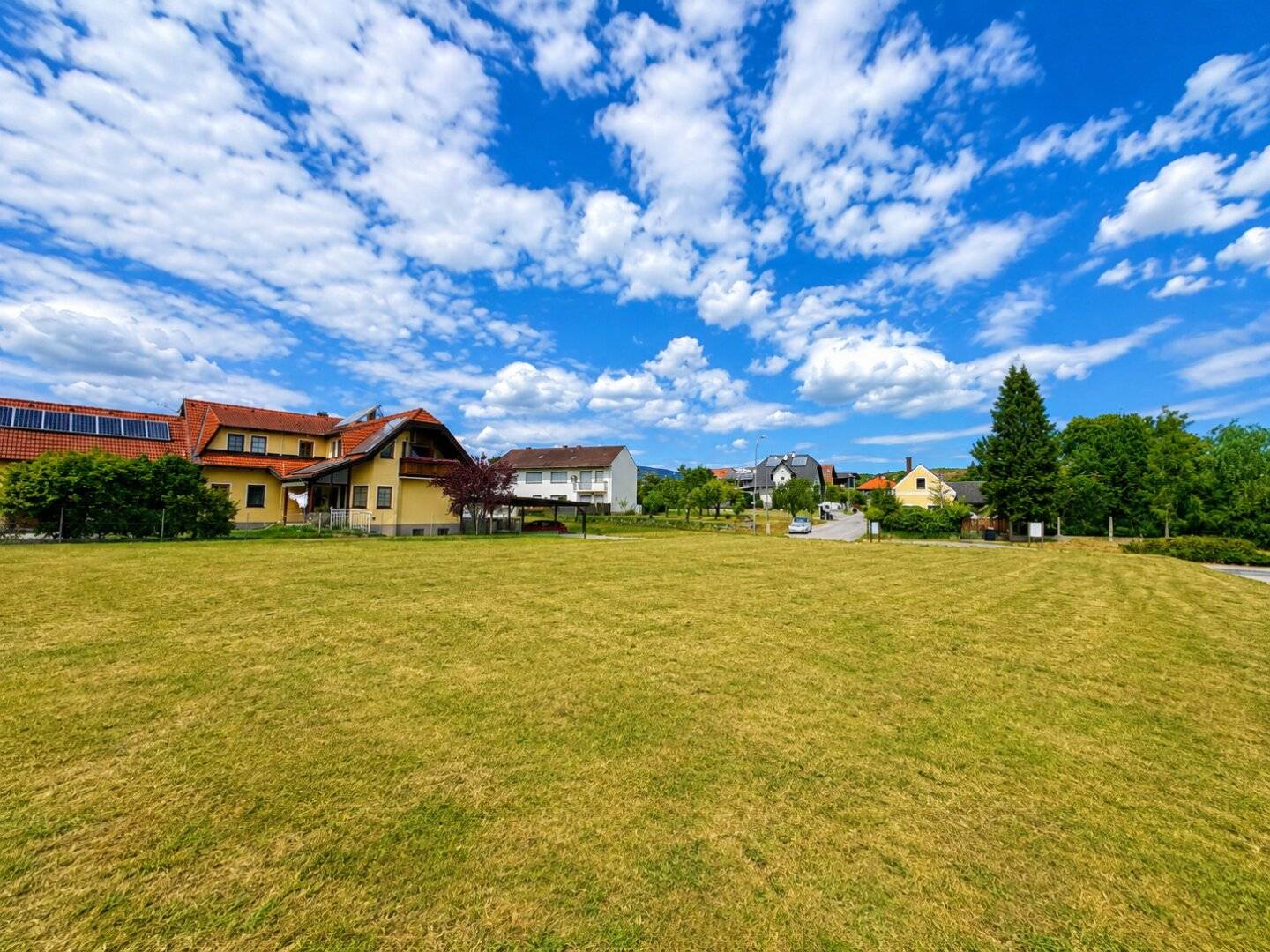 Attraktives Baugrundstück in Mollram