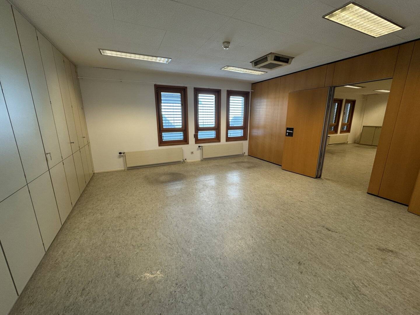 Vermietung einer attraktiven Büro/Praxis/Kanzleifläche auf der Linzer Landstrasse nach kundenspezifischer Adaptierung