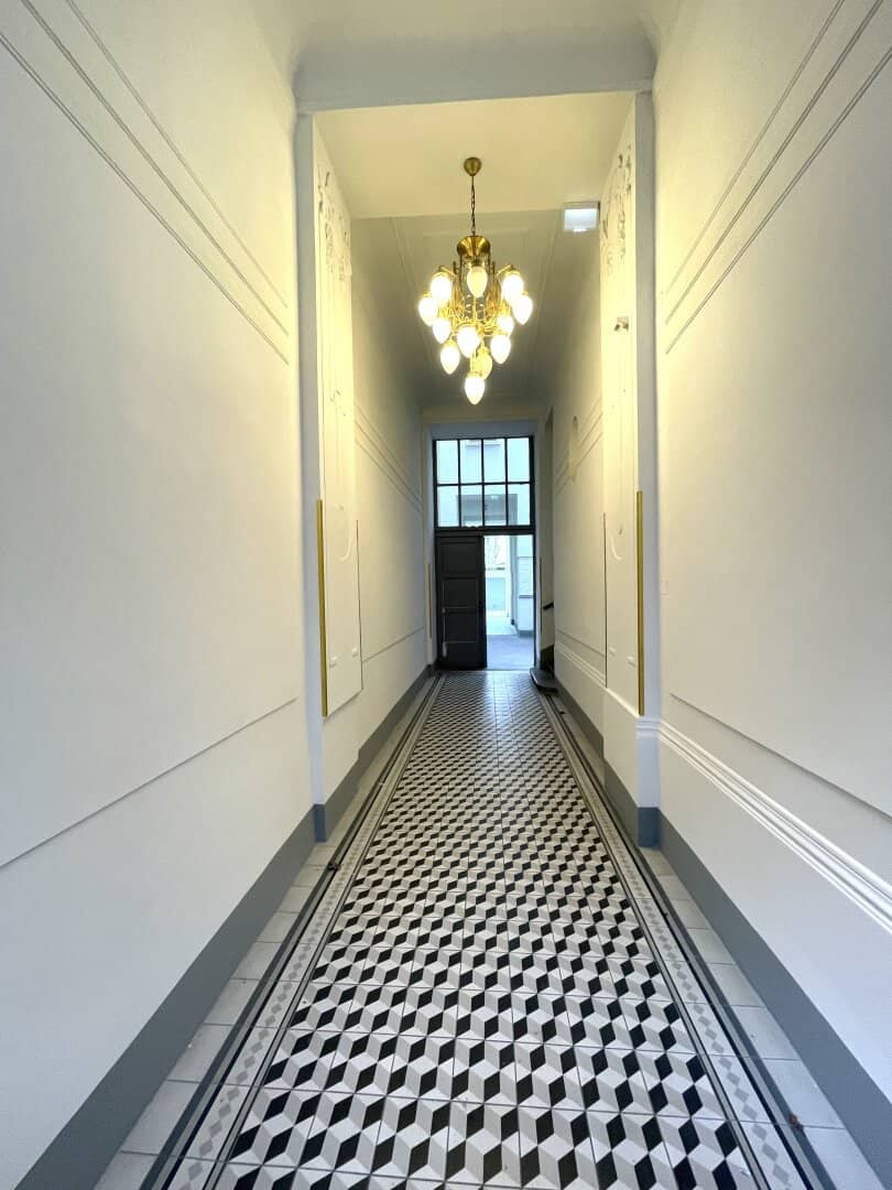 Altbauwohnung mit Balkon in ruhiger Kleingasse