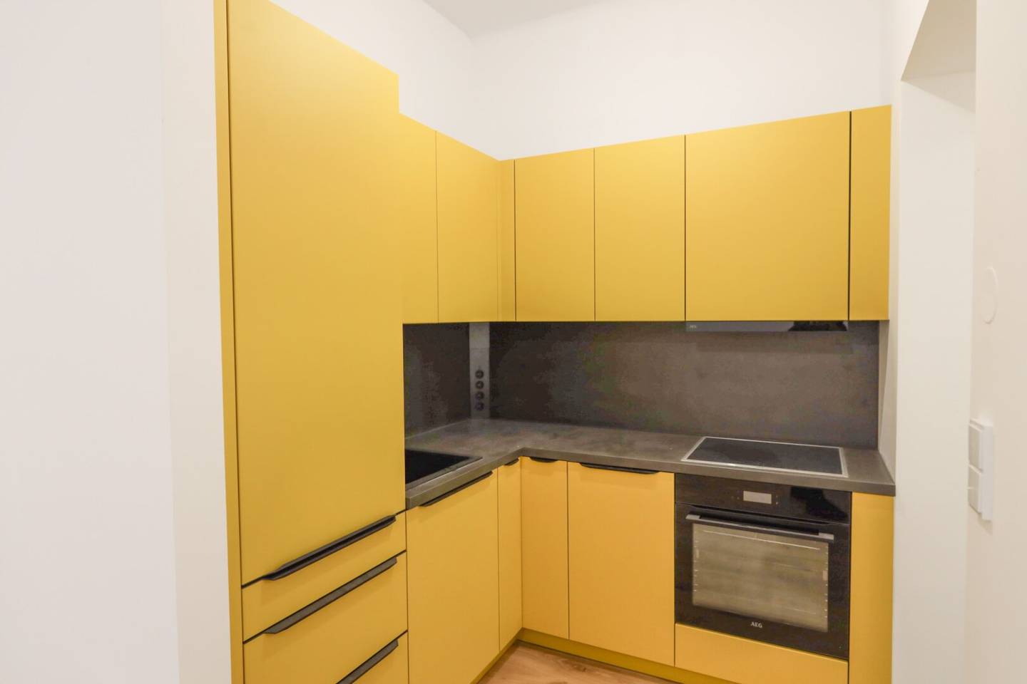 Erstbezug nach Kernsanierung - 57m² - Nähe Kardinal Nagl Platz