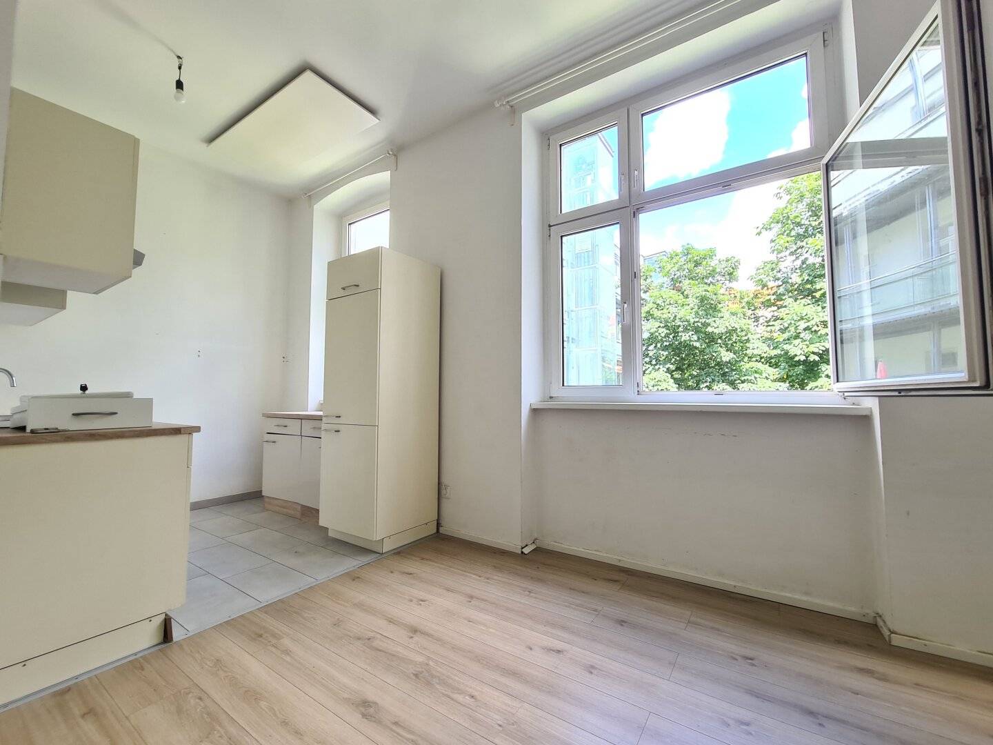 Charmanter Altbau | U3 Johnstraße | Grünblick