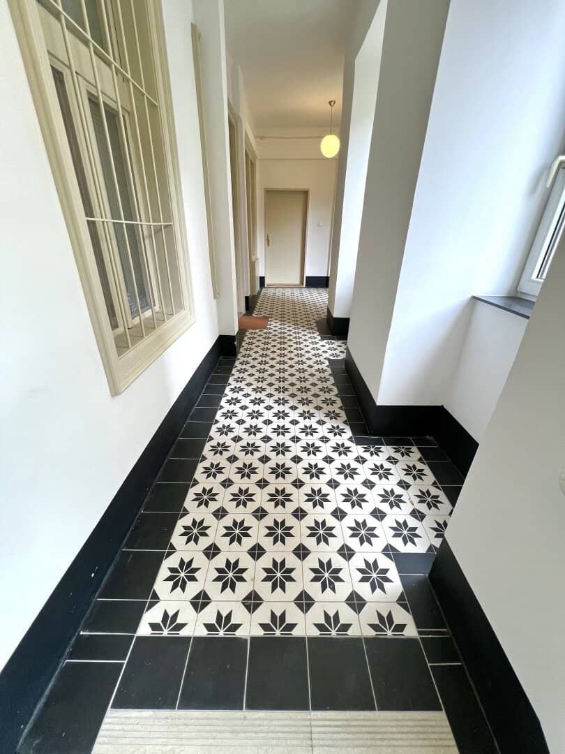 Wohnung Fully renovated Altbau central location