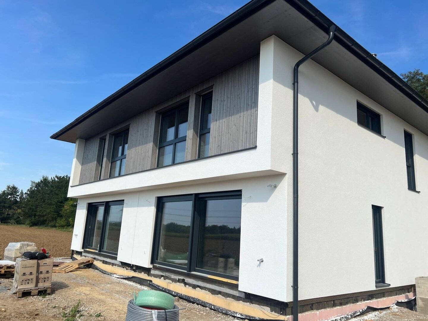 Perfektes Familienhaus in St. Pölten - Neubau Erstbezug mit Garten und großer Terrasse